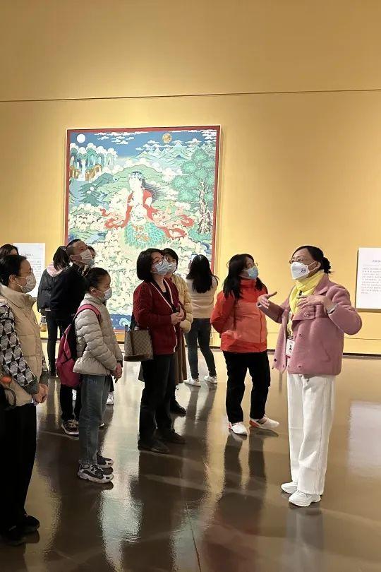 志愿之光，艺术同行 我馆与张家港市美术馆志愿者团队共绘长三角文艺服务新篇章